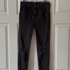 american eagle distressed jeans